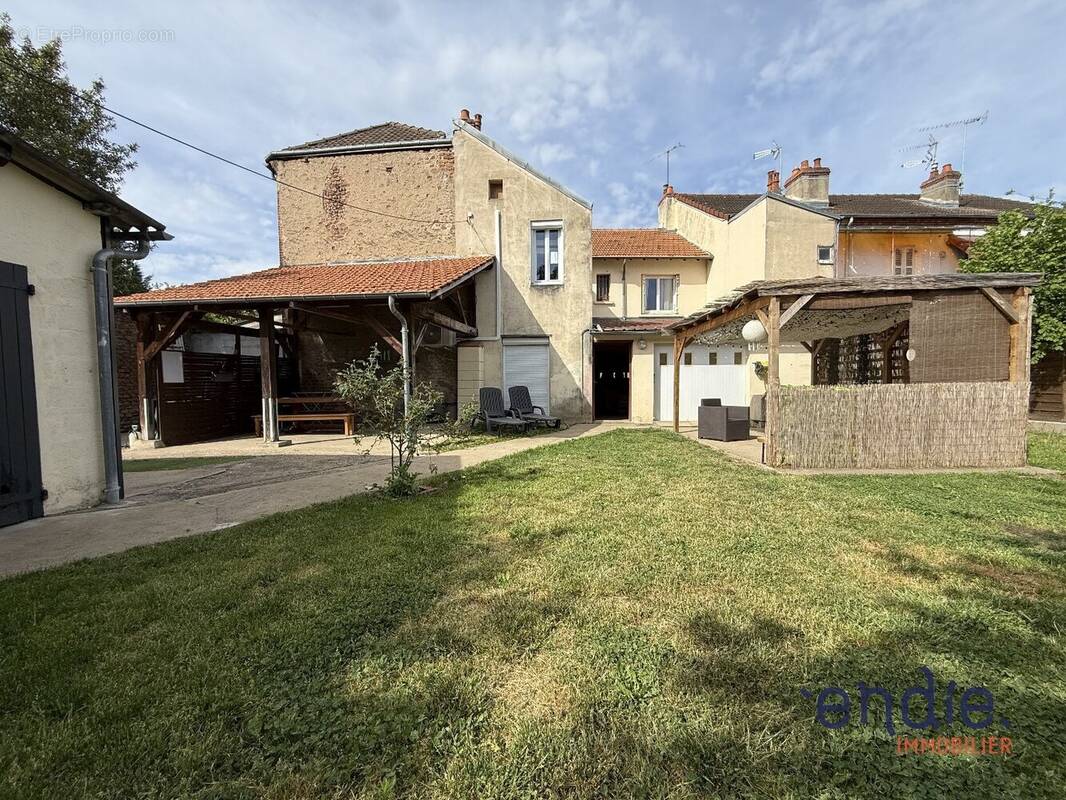 Maison à MOULINS
