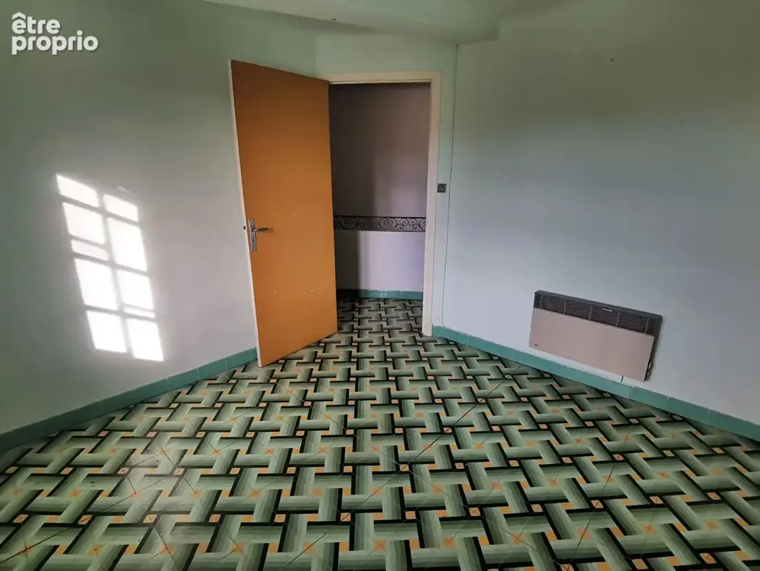 Maison à vendre à Saint Hippolyte avec dépendances, appartement T2 et grands garages, Fort potentiel  8 pièce(s) 276 m2 utiles - photo 14