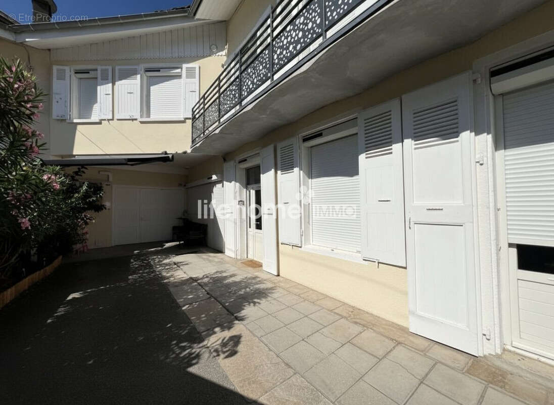 Maison à VIF