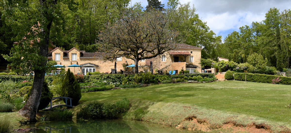 Maison à PUY-L&#039;EVEQUE