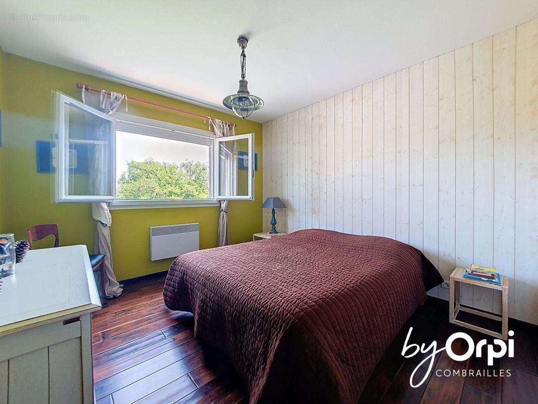 Maison à SAINT-GEORGES-DE-MONS