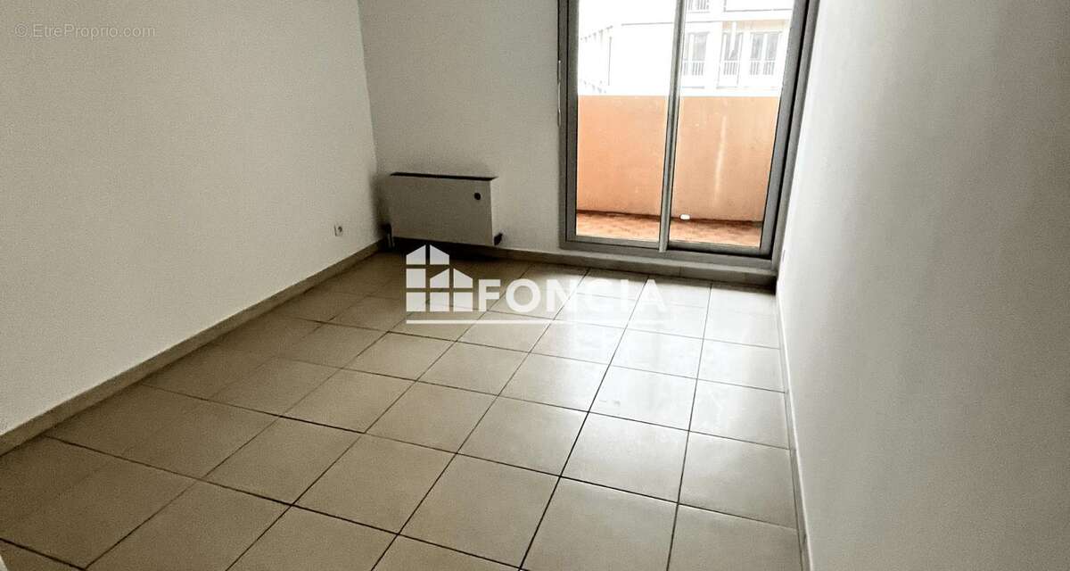 Appartement à LA LONDE-LES-MAURES