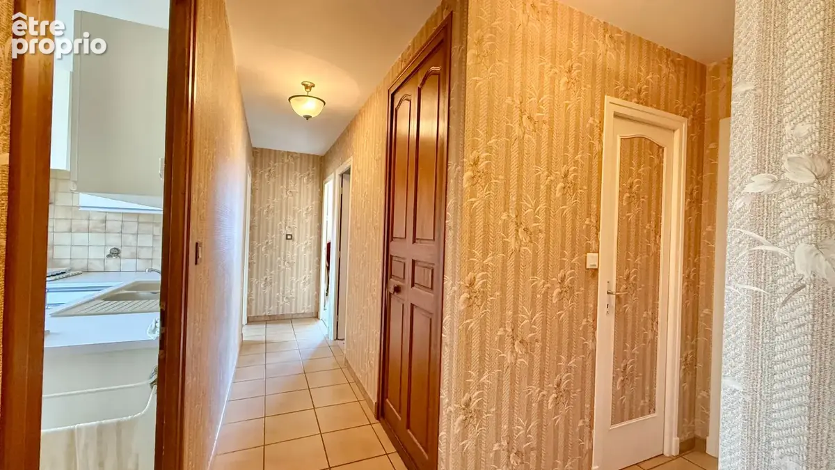 Maison T4 de 92 m² avec sous-sol complet  Proche centre de Craponne - photo 9