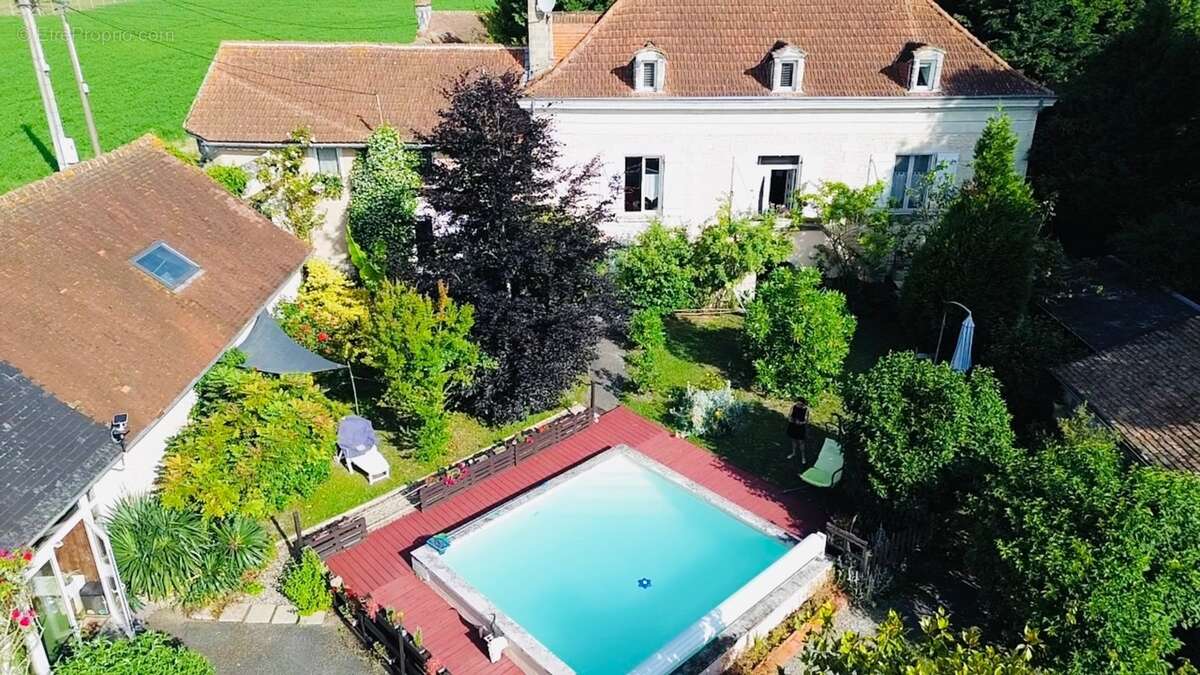 Maison de caractére + maison indépendante 8 min de Châtellerault - photo 2