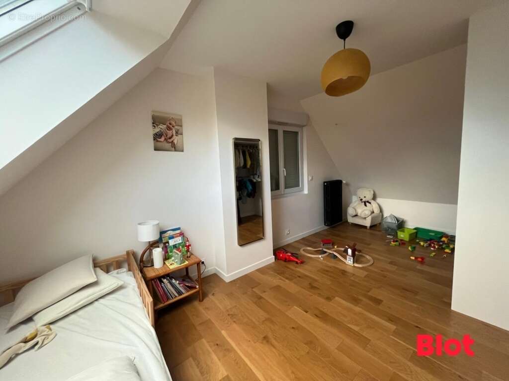 Maison à SAINT-ERBLON