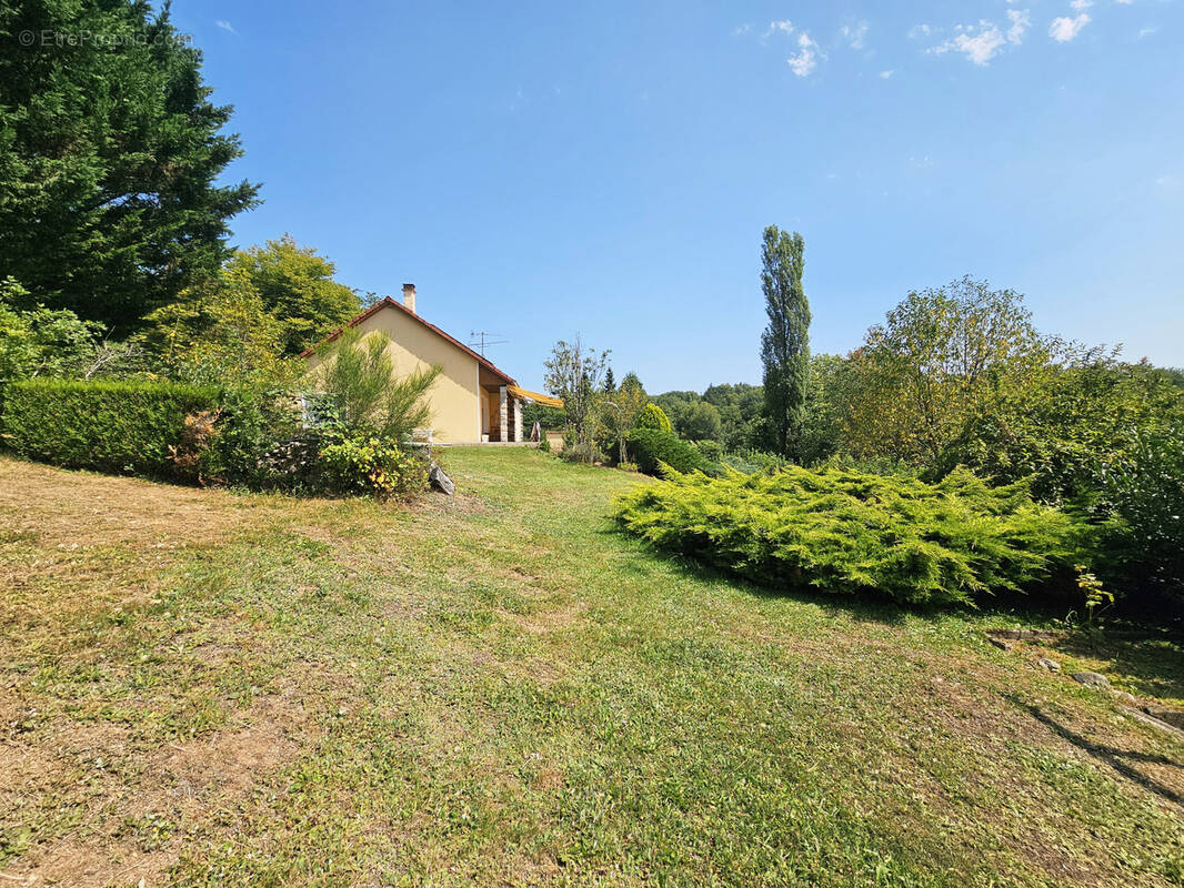 Maison à CHAMPAGNEY