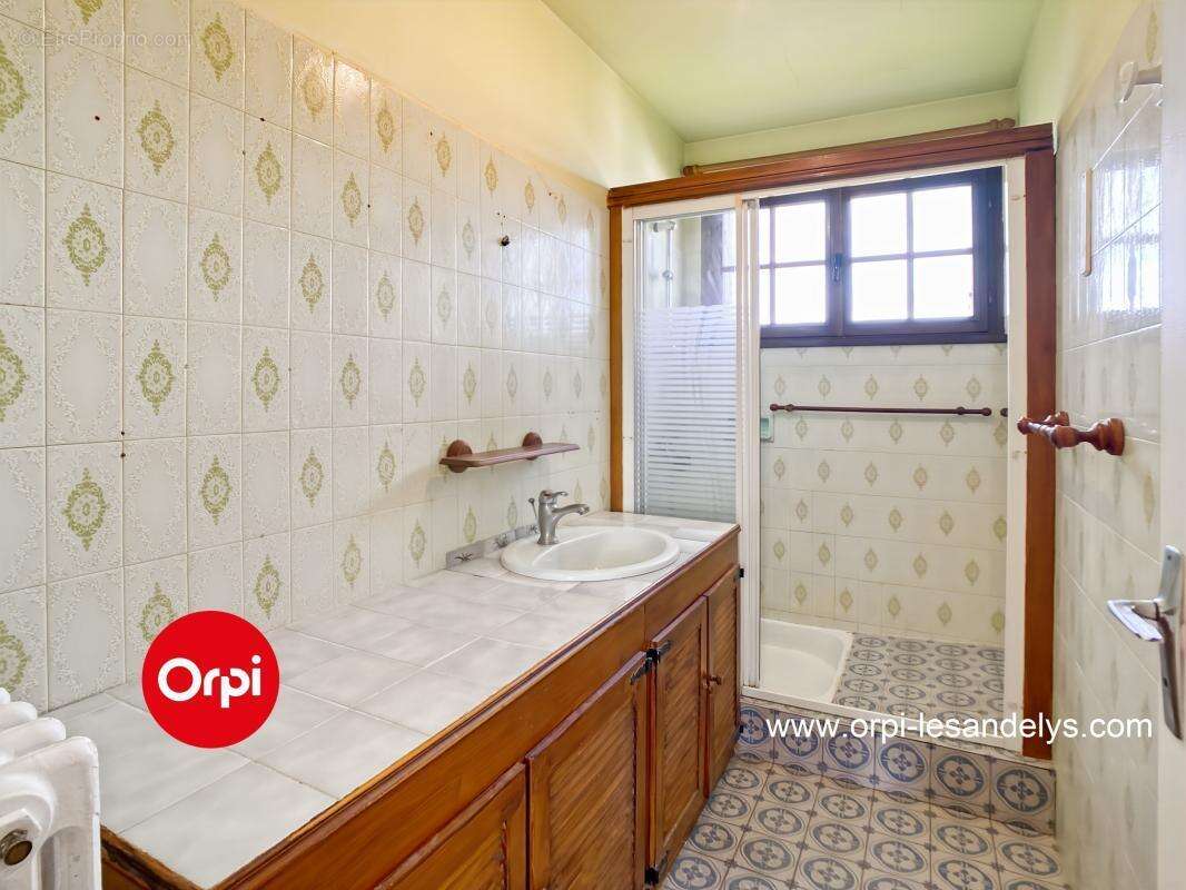 Maison à FLEURY-SUR-ANDELLE