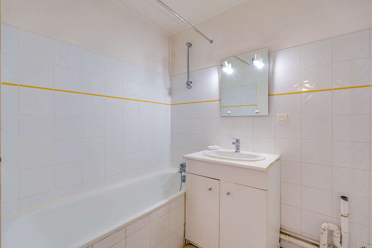 Appartement Evian Les Bains 2 pièces 48.5 m² avec une terrasse de 40 m² - photo 14