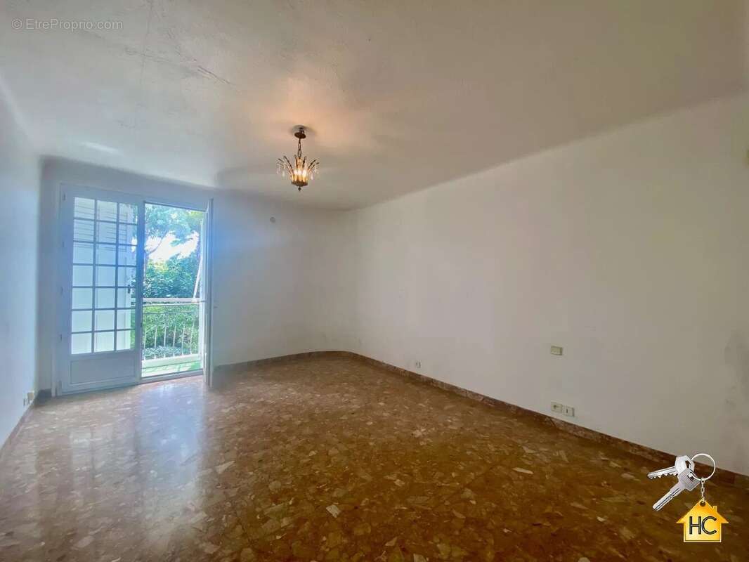Mougins limite le Cannet Appartement-villa 3850€/m2 avec Jardin 250 m2 - photo 12