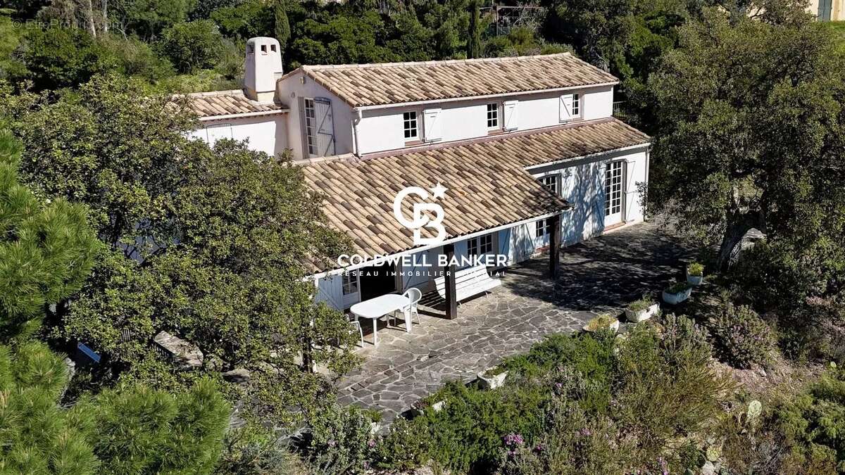 Maison à RAYOL-CANADEL-SUR-MER