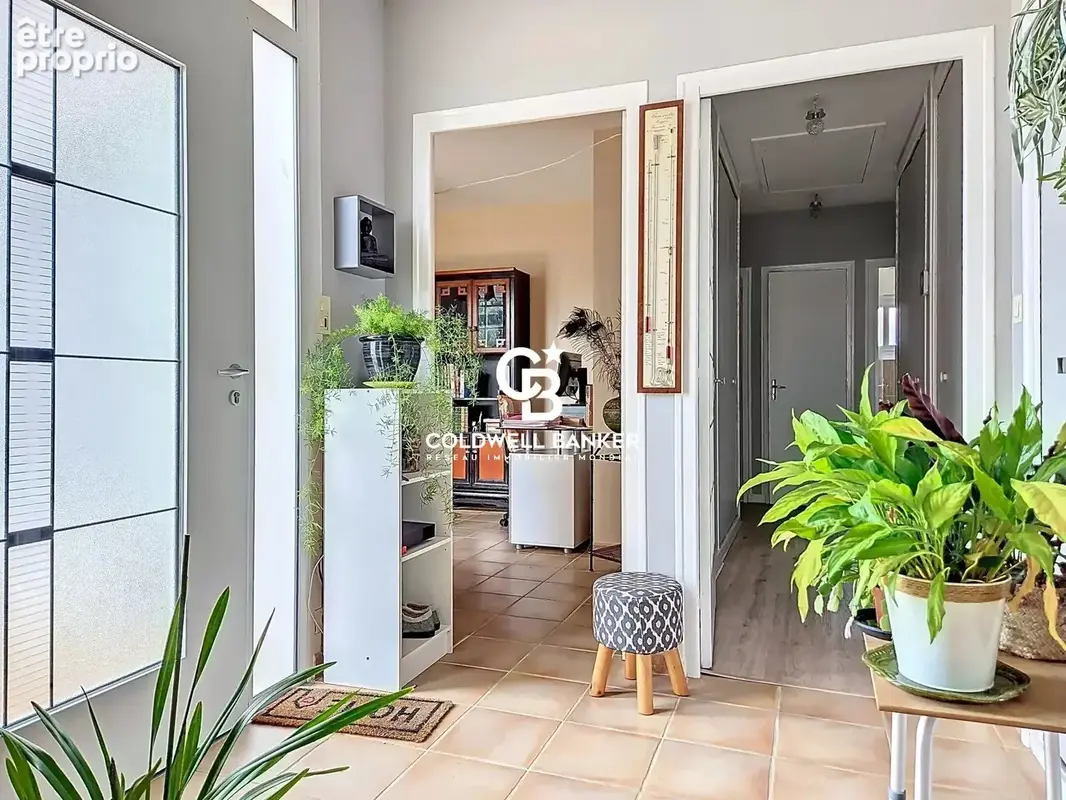Maison contemportaine - proche des commerces - Saintes - photo 8