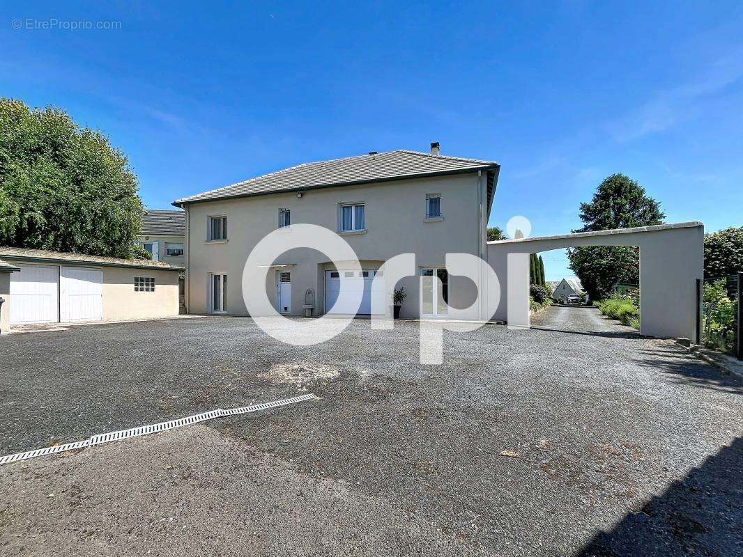 Maison à DONZENAC