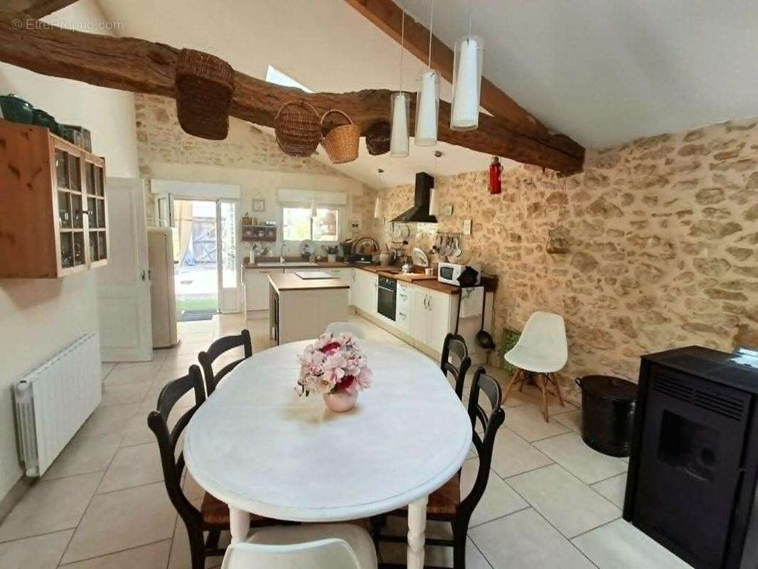 Maison à SAINT-AUBIN-DE-BLAYE