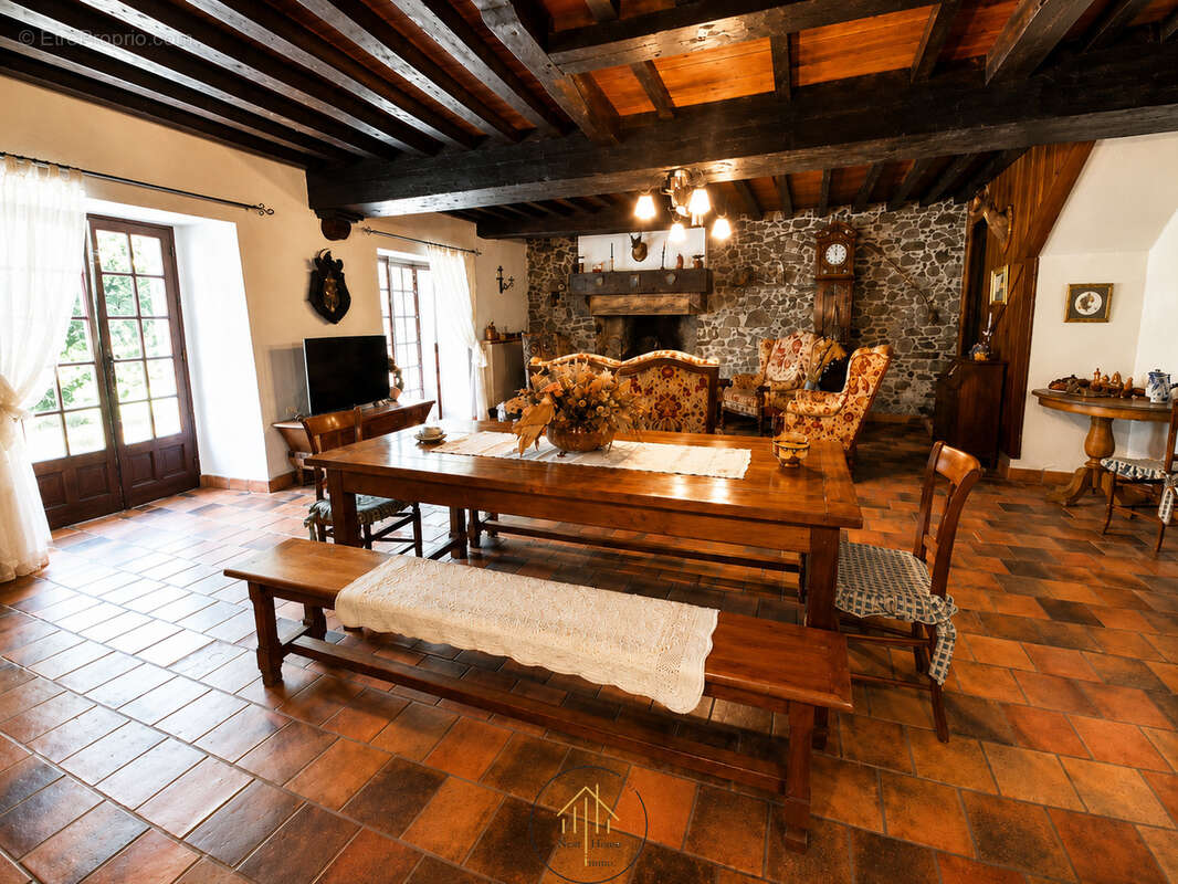 Maison à MASSIGNAC