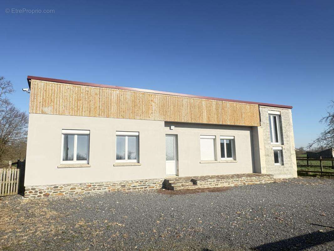 Maison à PONT-HEBERT