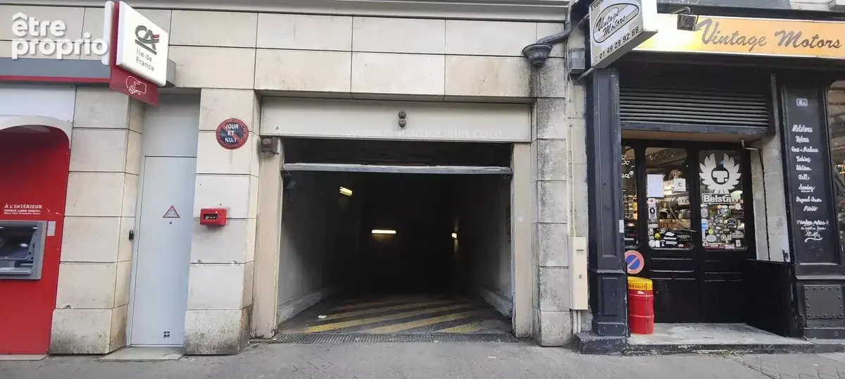 Parking à PARIS-11E