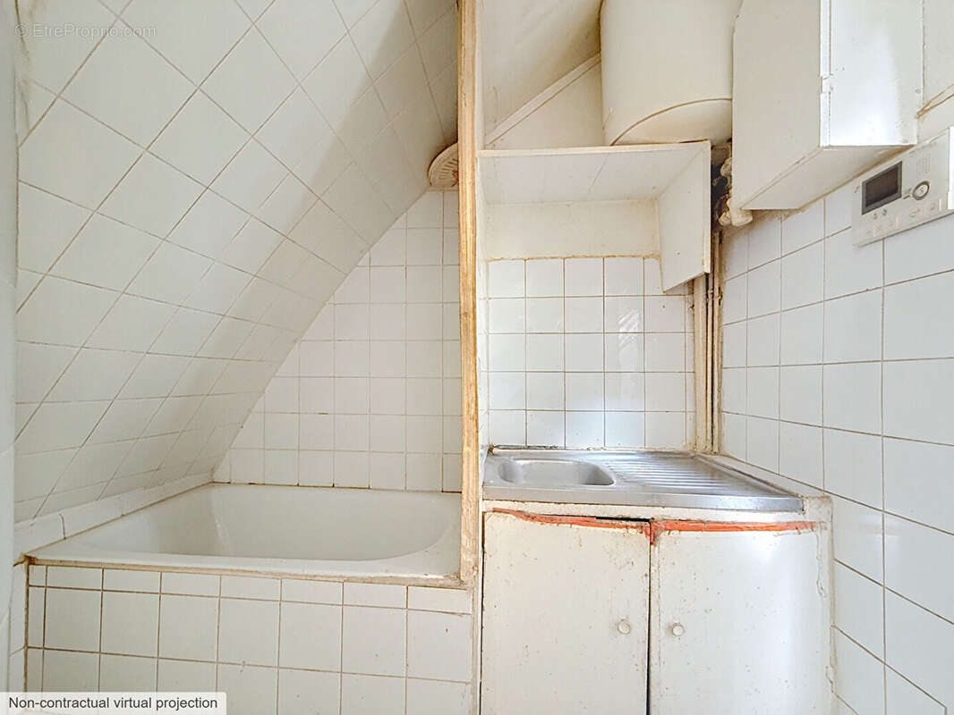 Appartement à PARIS-1E