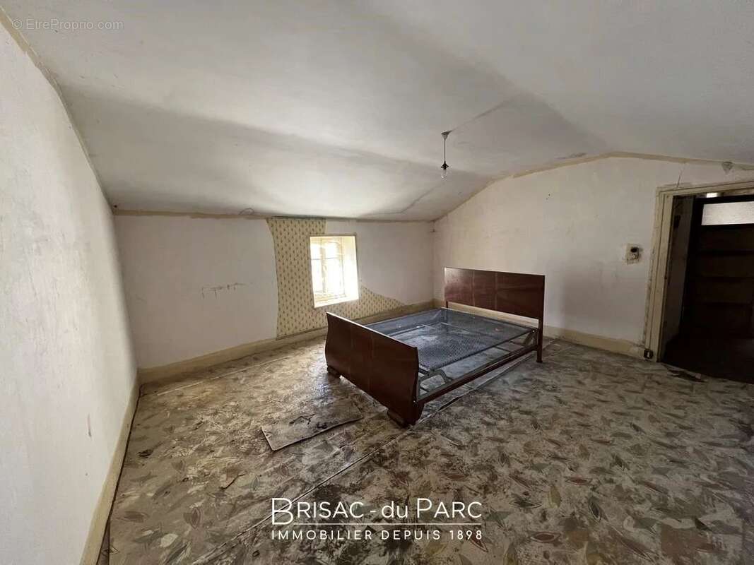 Maison à TIL-CHATEL