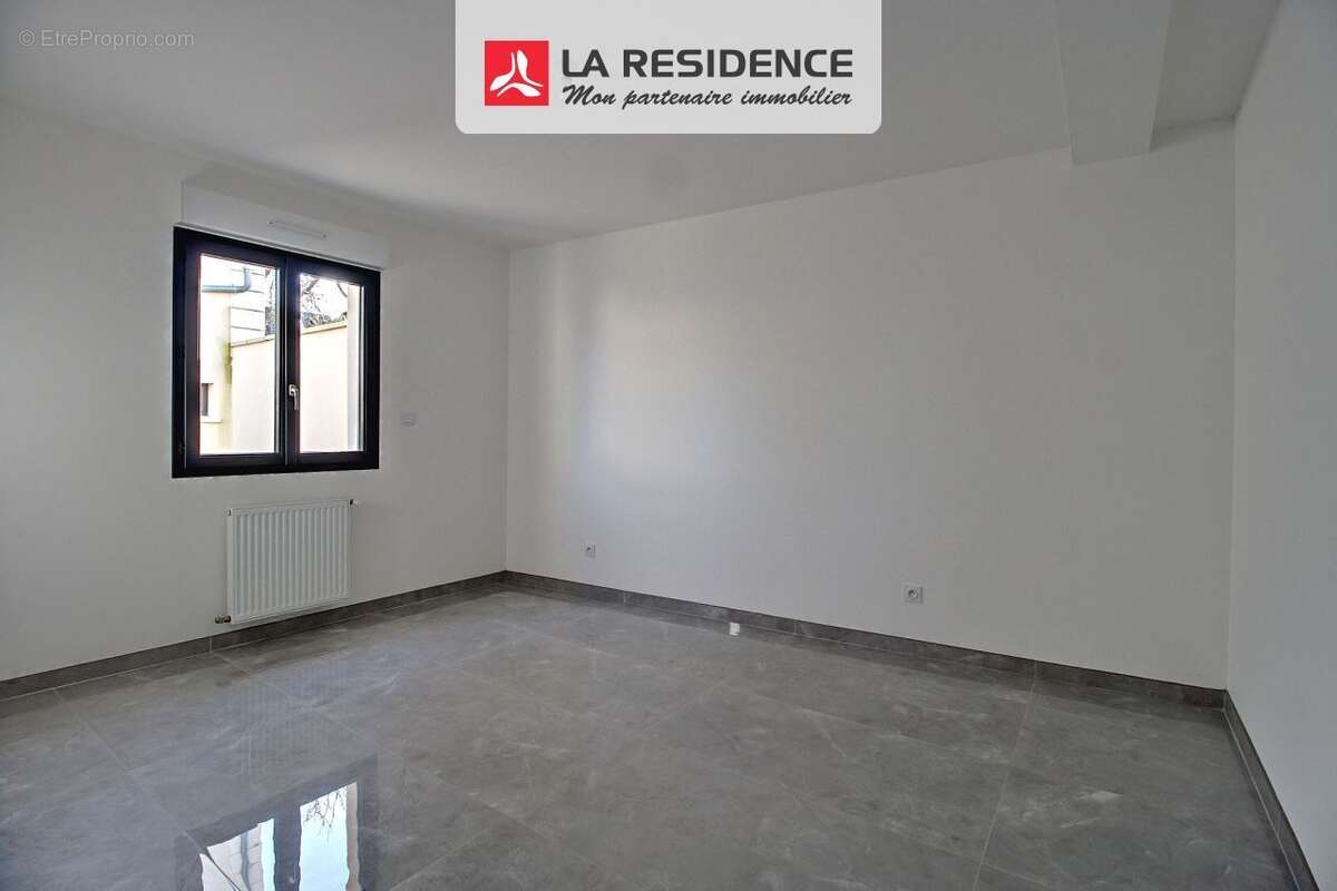 Maison 126 m² à Oissel  - photo 6