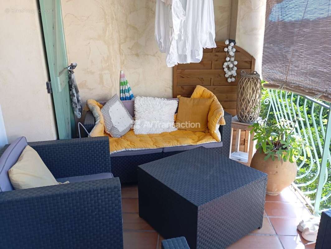 Maison à ROQUEBRUNE-SUR-ARGENS