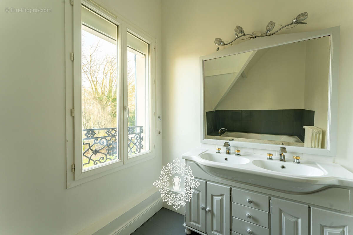 Maison à BRAY-SUR-SEINE