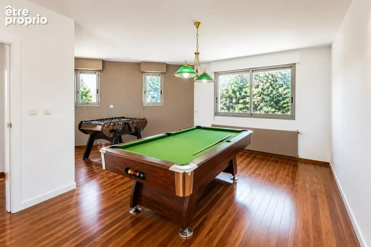 Maison de 10 pièces de 282 m² à Bourg-de-Visa - photo 12