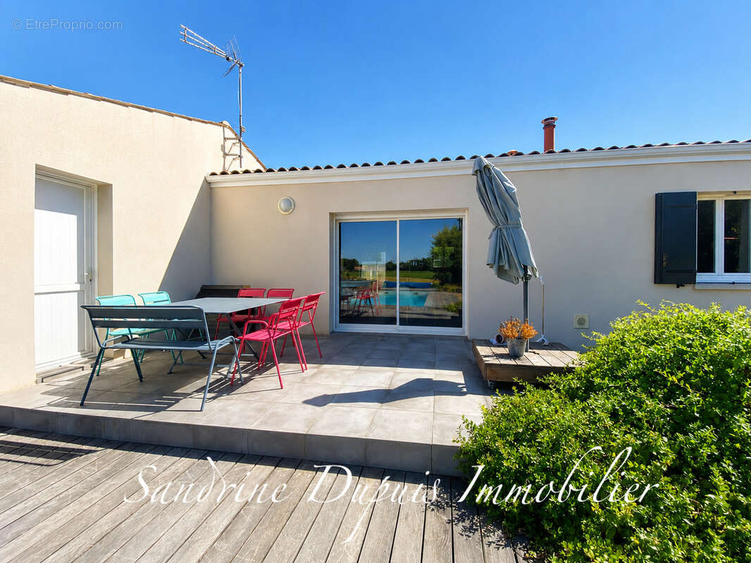 Plain-pied de 118 m2   4 chambres   Piscine chauffée - photo 17