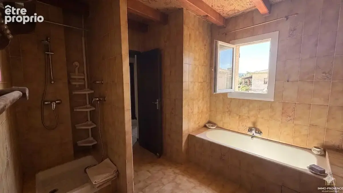 Maison 4 pièces 121 m² à vendre à Marignane (13700) - photo 9