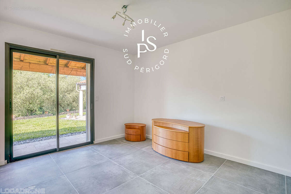 Maison à SAINTE-LIVRADE-SUR-LOT