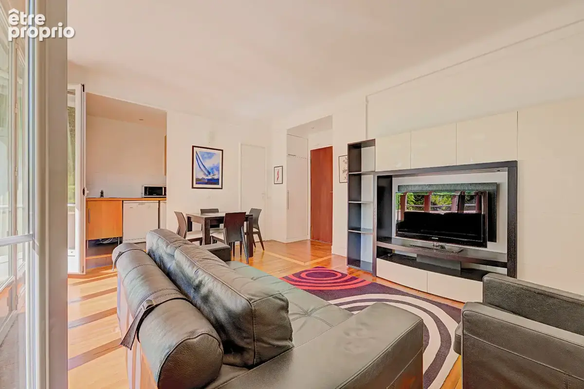 *** exclusivité  *** studio lumineux au calme avec loggia *** - photo 3