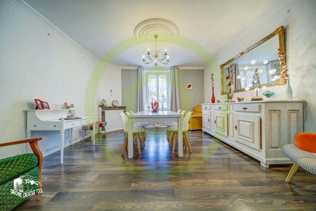 Maison à LAMORVILLE