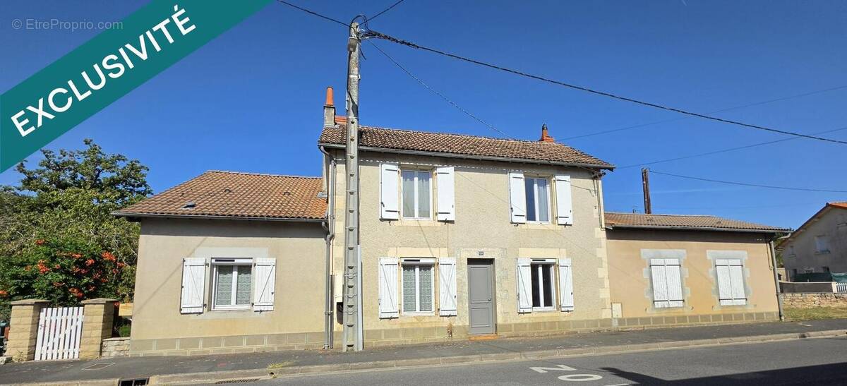 Photo 1 - Maison à MONTMORILLON