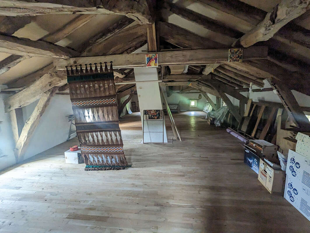 Maison à BRASSAC