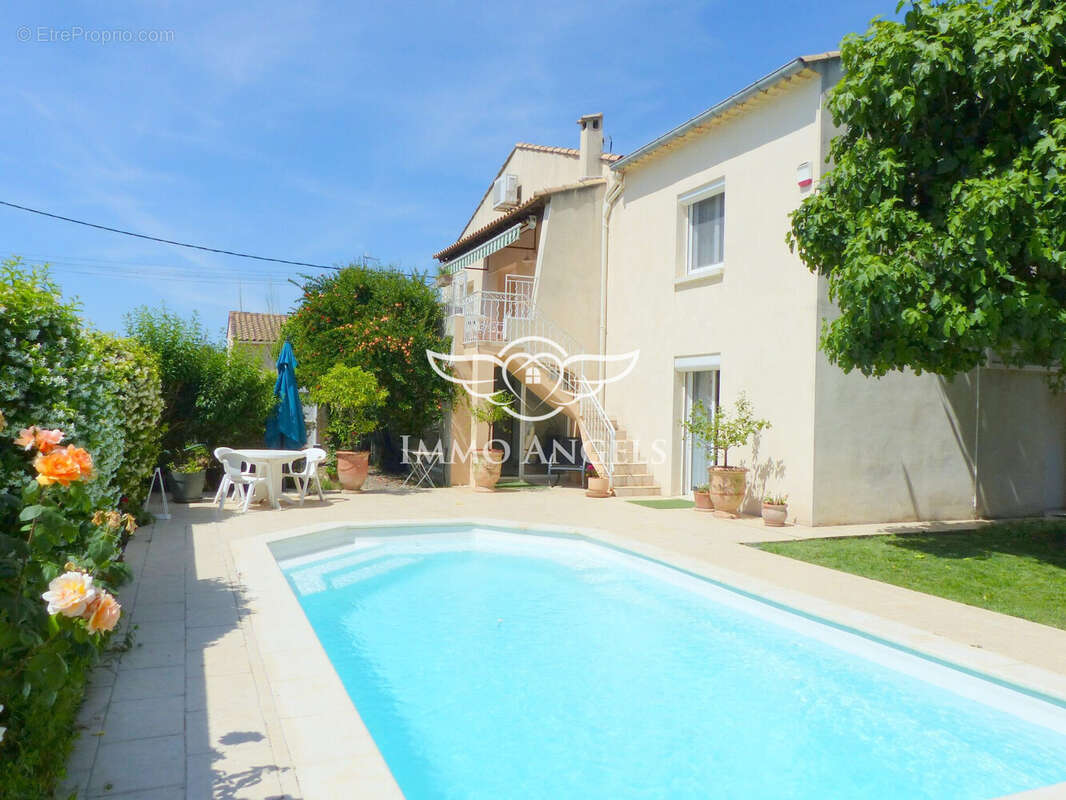 Maison à VALERGUES
