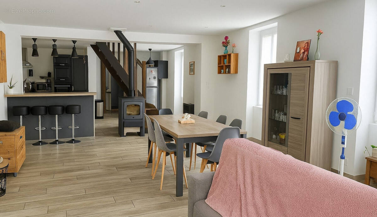 Maison à CHATENOY-LE-ROYAL