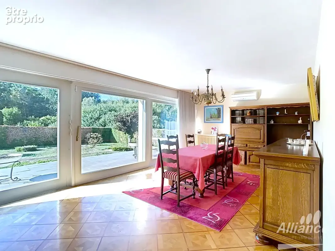 Maison 5 pièces VOUJEAUCOURT - Plain-pied,  115 m2 habitable, jardin clos et arboré de 23 ares - photo 5