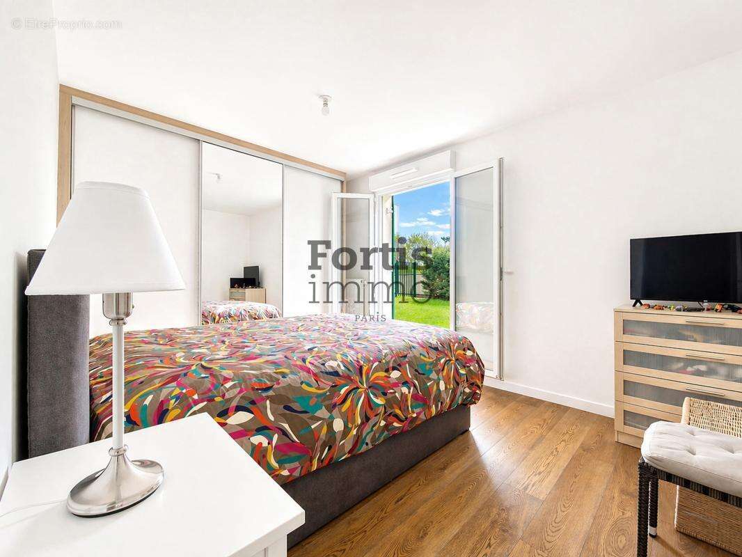 Appartement à LE PLESSIS-ROBINSON