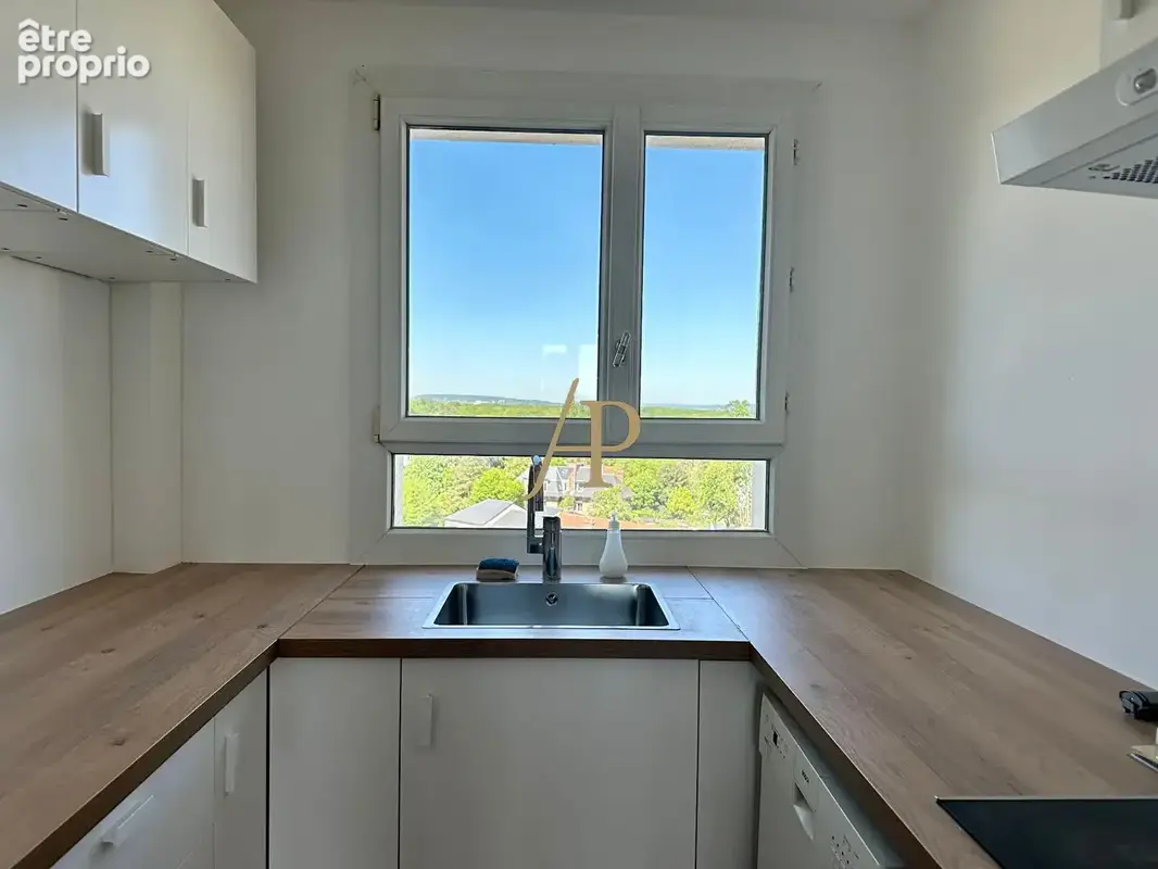 Appartement Saint Germain En Laye 5 pièce(s) 70.19 m2 - photo 5