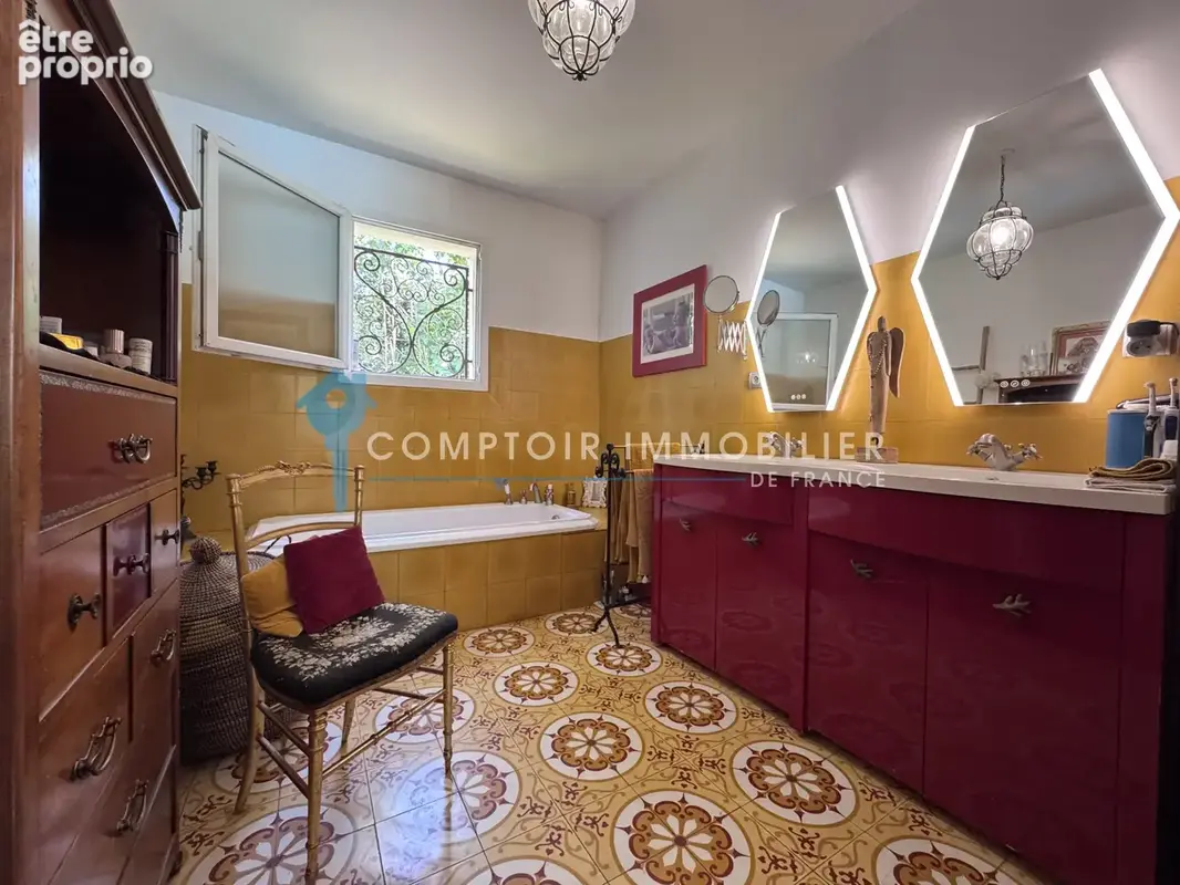 Villa de plain pied avec piscine - photo 12