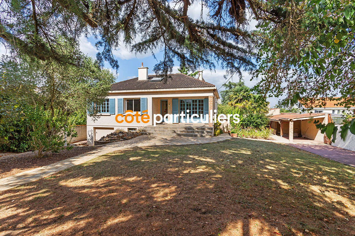 Maison à LA VARENNE