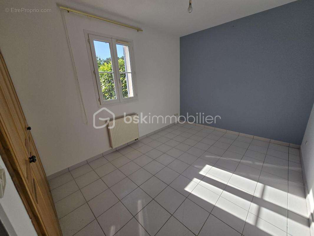 Appartement à SAINT-PAUL-TROIS-CHATEAUX