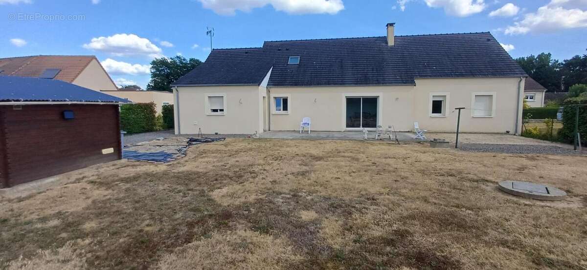 Maison à BAZOUGES-SUR-LE-LOIR