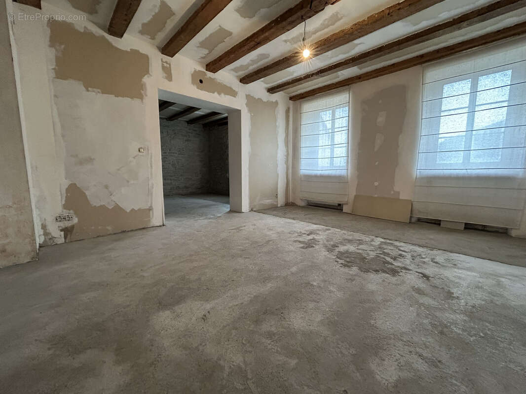 Maison à GROSTENQUIN