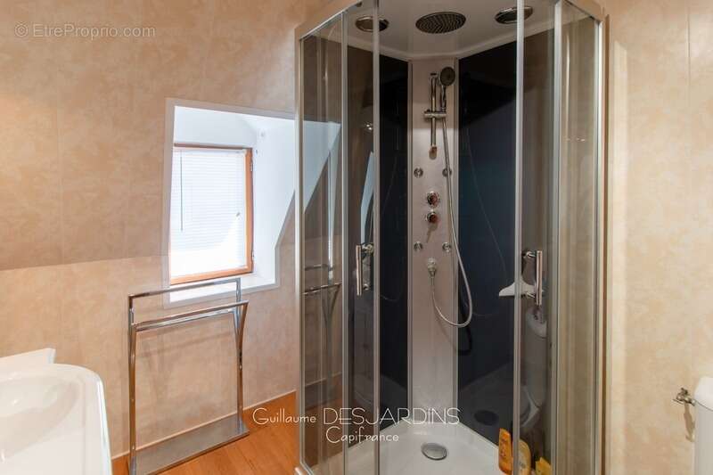 Maison à AUBRY-LE-PANTHOU