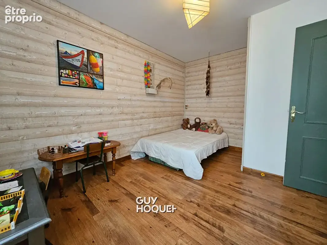SAINT-VALLIER  Une maison familiale au coeur d'un écrin de verdure - photo 13