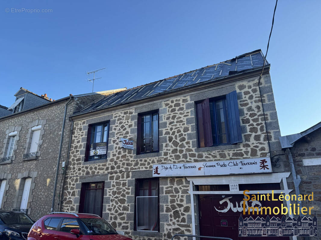 Appartement à FOUGERES