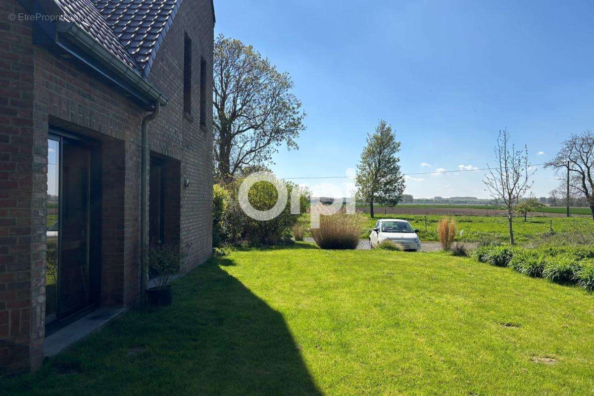 Maison à CAMPHIN-EN-PEVELE