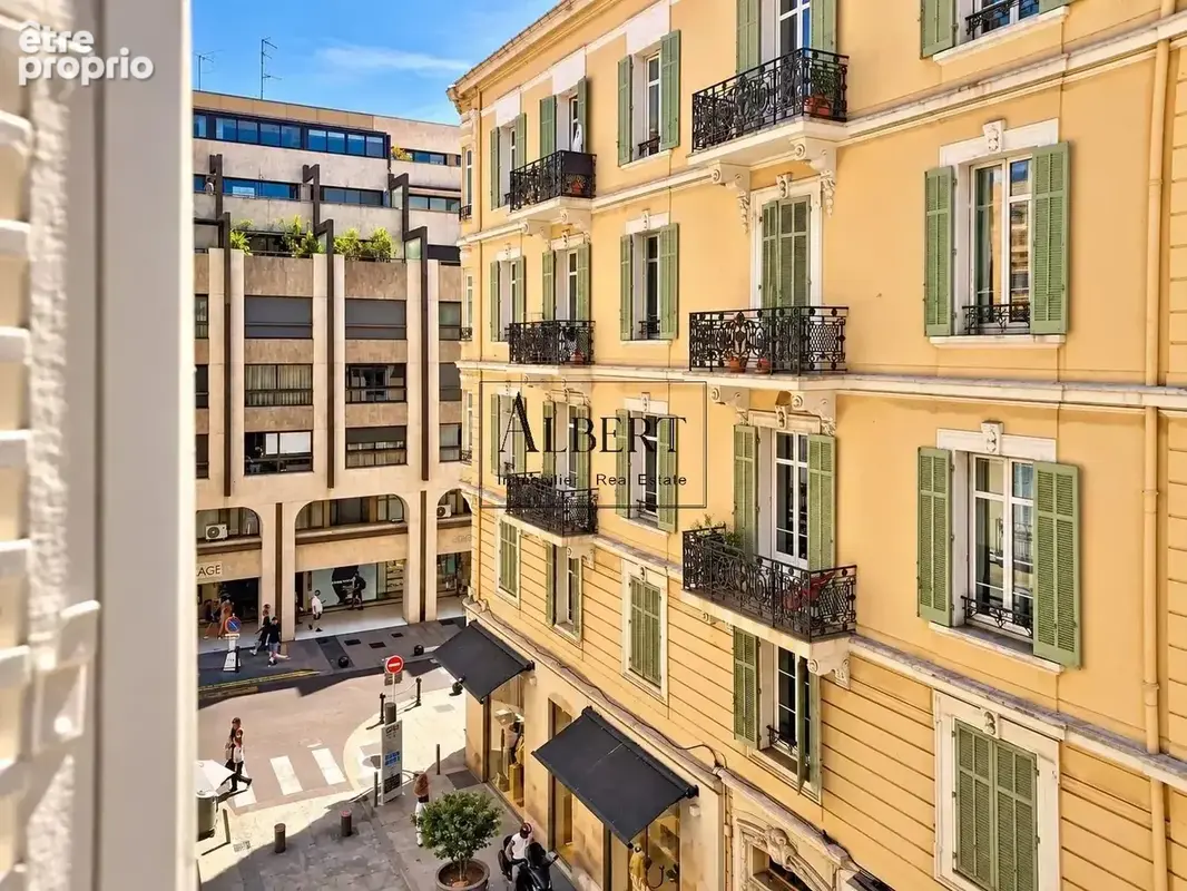 Cannes Centre – Superbe 2 Pièces à deux pas de la Croisette et de la rue d’Antibes - photo 1