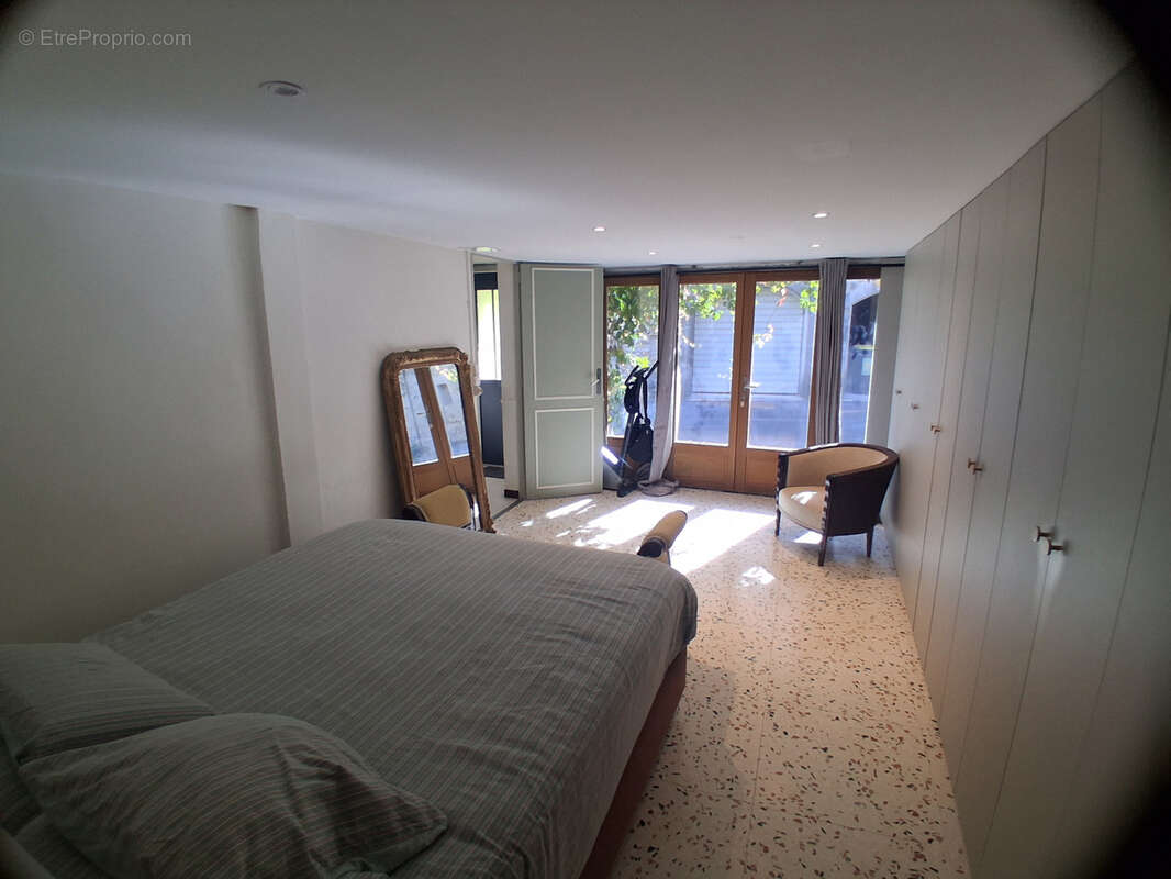 Maison à FONTVIEILLE