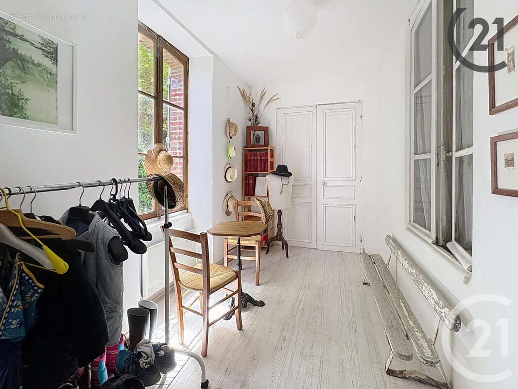 Maison 201 m² à Herme  - photo 6